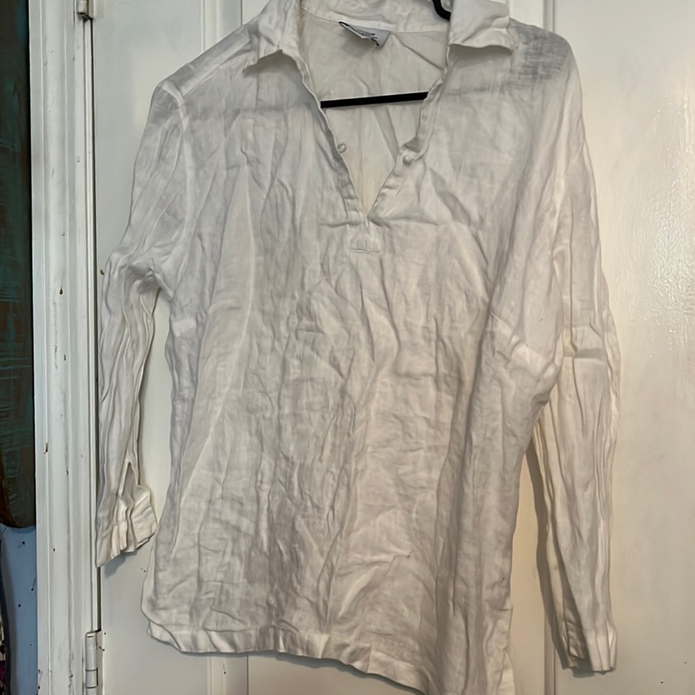 Ann Taylor loft size Large white 100% Linen top. LIKE NEW